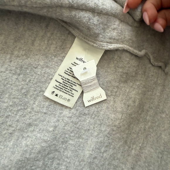 ARITZIA Wilfred Brullon Sweater 100% Merino Wool Cardigan - Picture 4 of 4